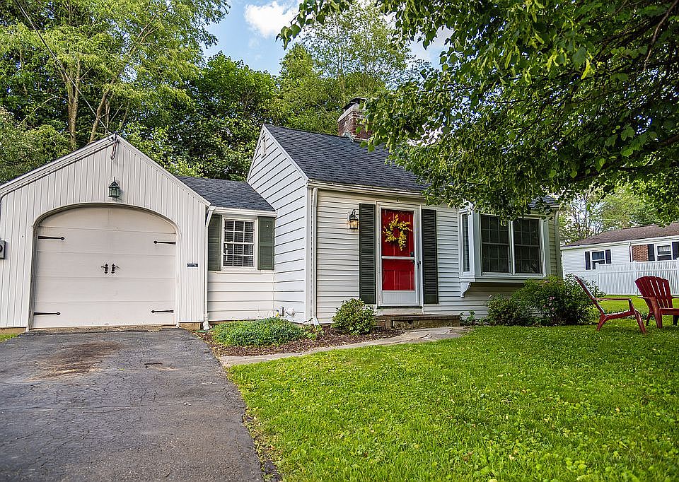 1st image of 7 Englewood Ave
