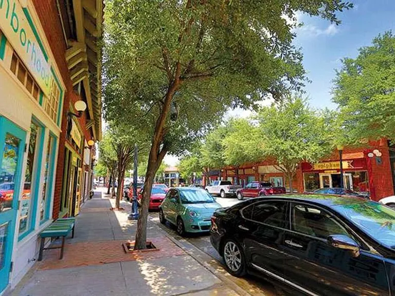 Brunner Ave — Photo 35