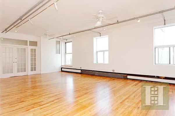 Rented by Halstead Real Estate | media 15