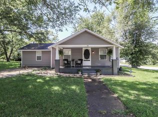 103 Lee St, Lebanon, MO 65536