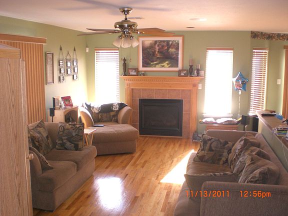 4th image of 1072 Sinclair Ave