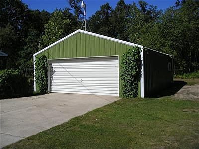 2nd image of 2885 S Doty Dr