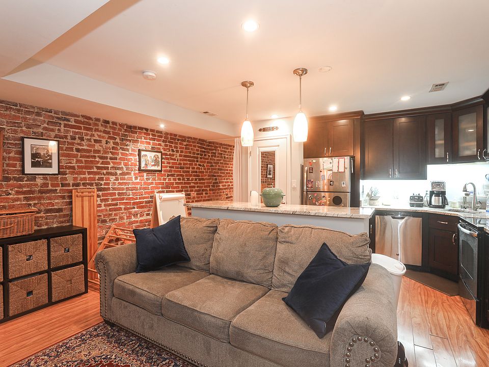 Living room / Kitchen