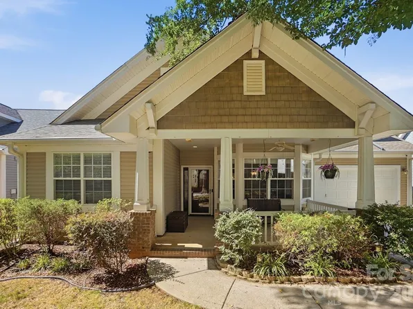 15619 Carrington Ridge Dr, Huntersville, NC 28078