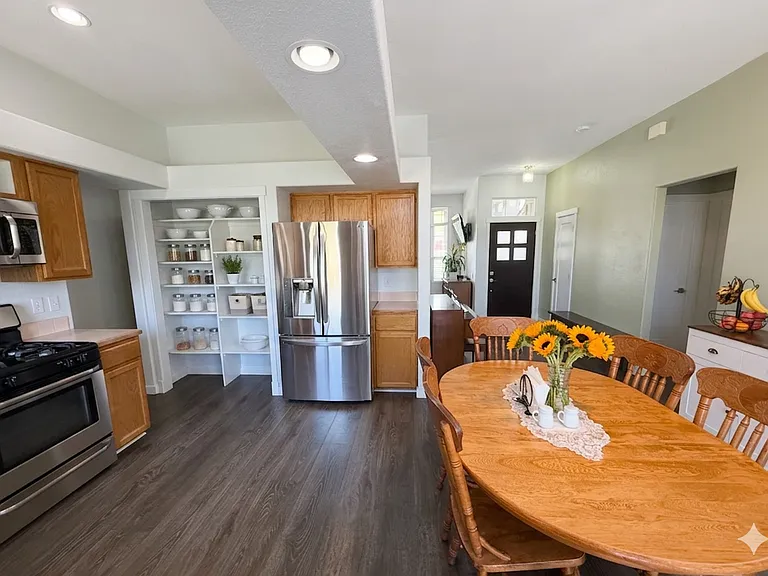 162 W Woodbury Dr — Photo 9
