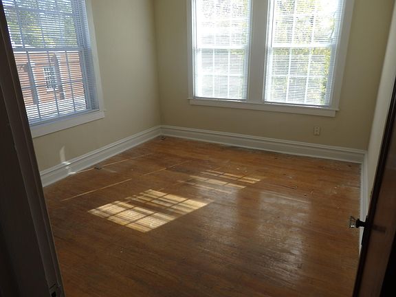 4th image of 126 E Jefferson Ave APT 2E
