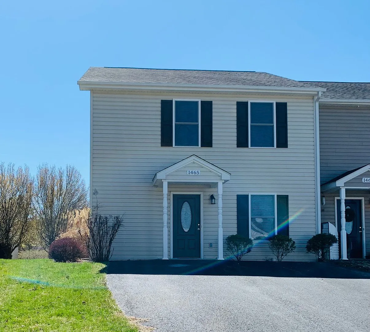 4 Bedroom, 2.5 Bath House — Photo 1