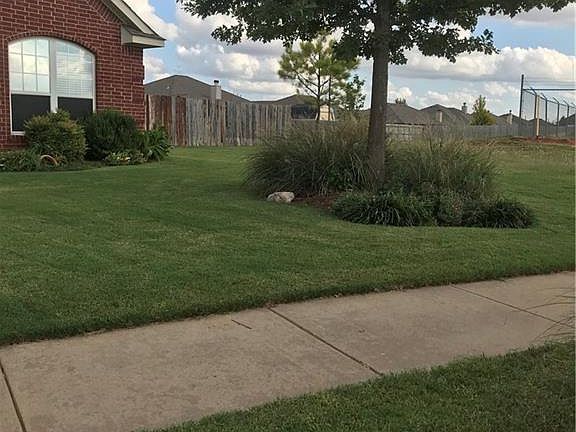 4th image of 613 Eastview Cir
