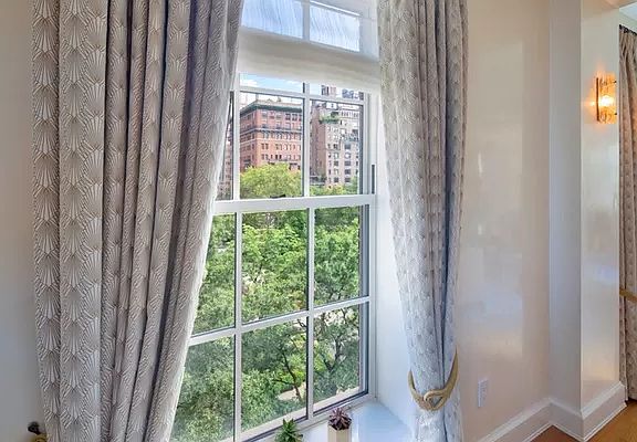 4th image of 18 Gramercy Park S APT 7