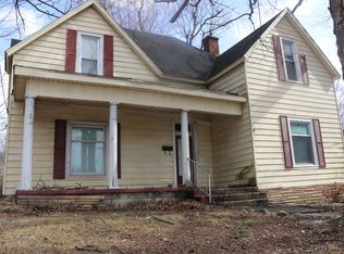 338 N 3rd St, Central City, KY 42330