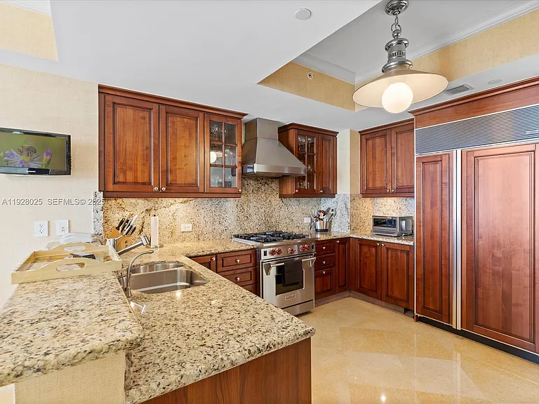 17875 Collins Ave #3303 — Photo 16