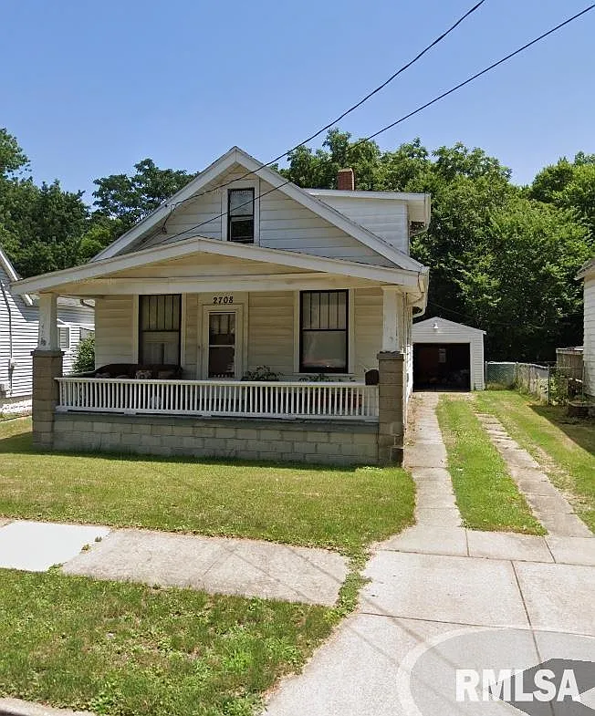2708 N Springdale Ave photo 1