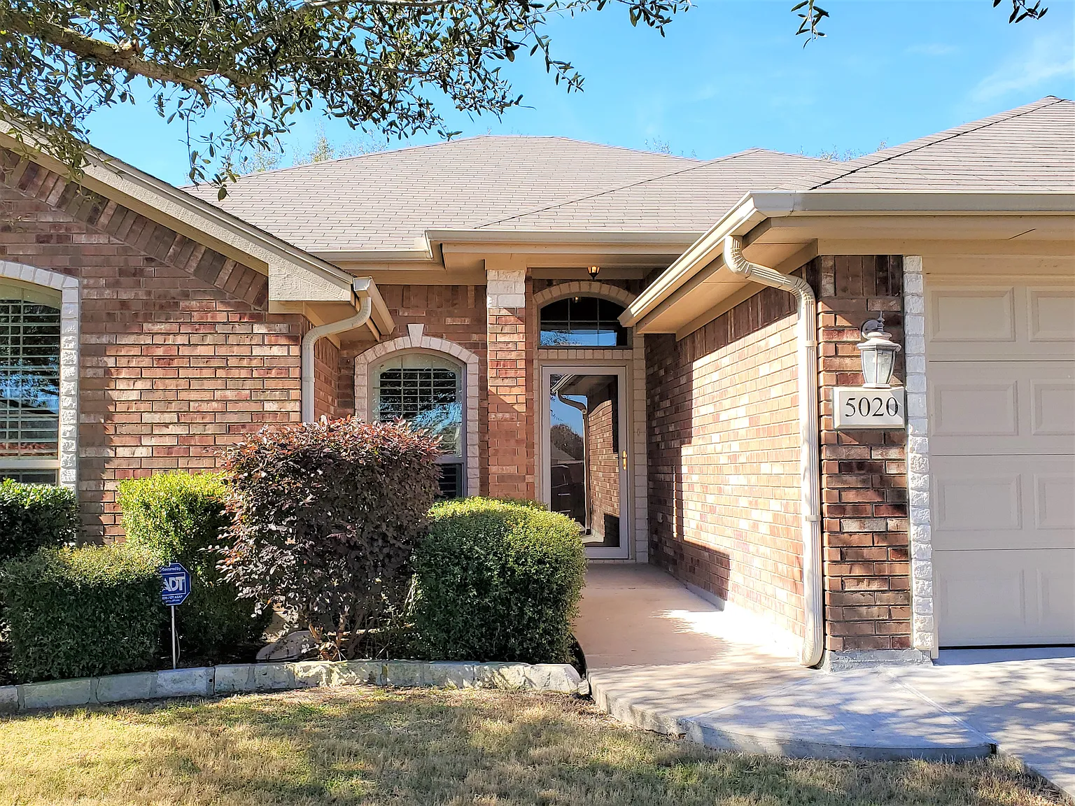 4 bed, 1776 sqft, $1,800 — Photo 2