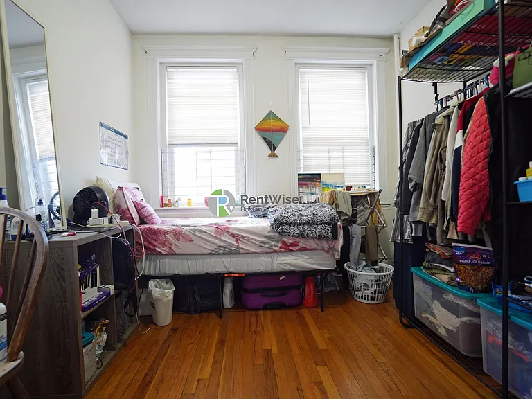 6 Camelot Ct #6 — Photo 1