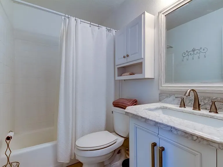 5092 Beach Dr SE #A — Photo 17
