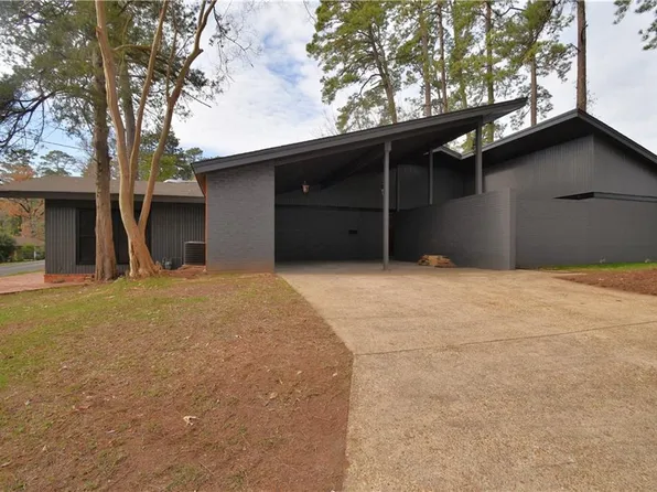 2500 Lakeview Ln, Pineville, LA 71360