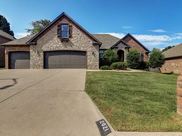 2021 W Shawnee Street, Springfield, MO 65810