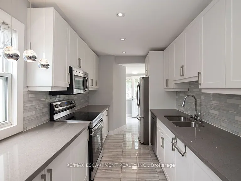 57 Division St — Photo 10