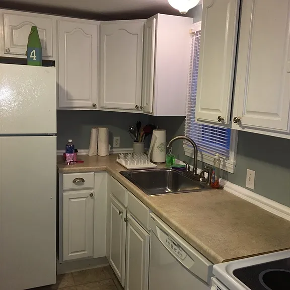 25 Centerville Ave — Photo 7