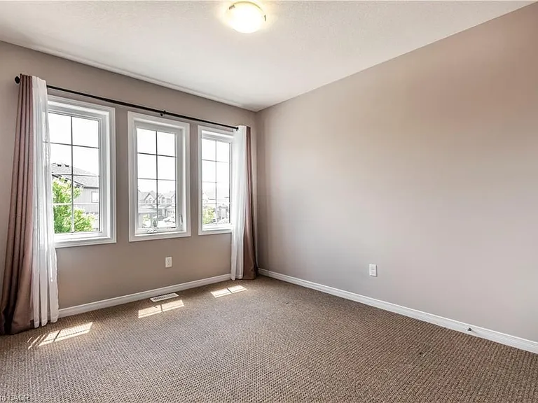 508 Netherwood Cres — Photo 30