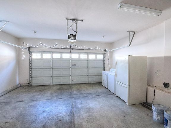 4th image of 740 S Azusa Ave Building 1