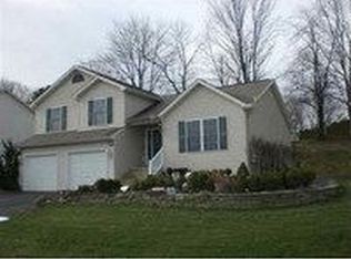 20 Hilltop Rd, Etters, PA 17319