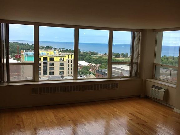 4th image of 1460 N Sandburg Ter APT 1908