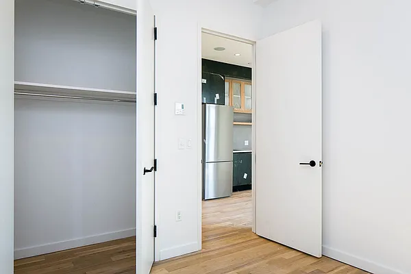 Rented by Nooklyn NYC LLC | media 25