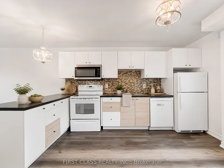 96 George Henry Blvd #38 — Photo 6