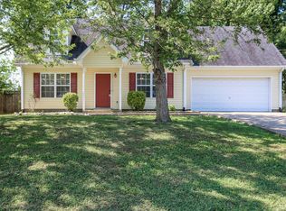 1717 Luton Dr, La Vergne, TN 37086