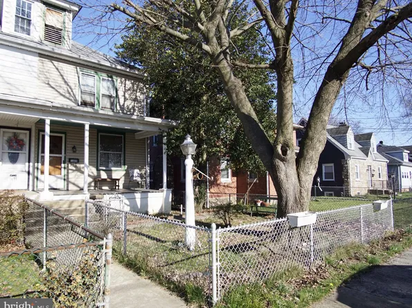 1689 Ward St, Linwood, PA 19061