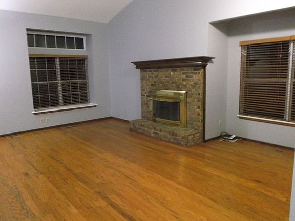 5th image of 513 NW 41st Street Terrace Ct