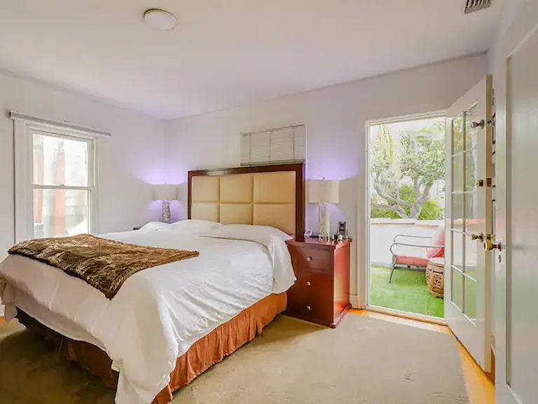 1203 S Rimpau Blvd — Photo 13