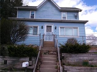 Meredith St, Terra alta, WV 26764