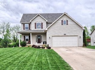 1276 Rosalie Dr, Fenton, MI 48430