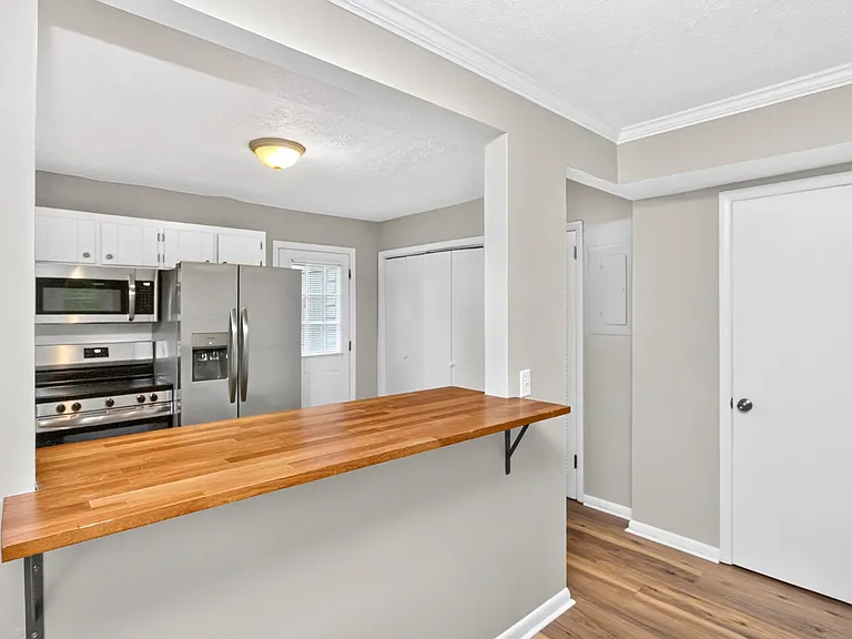 2303 Kimberly Dr — Photo 5