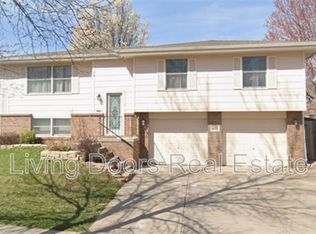 2433 SW 16th St, Lincoln, NE 68522