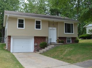 5705 Sir Kay Ct, Godfrey, IL 62035