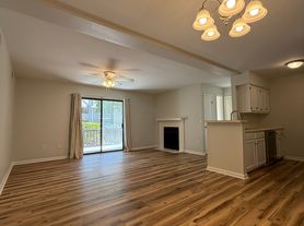 1054 Anna Knapp Blvd