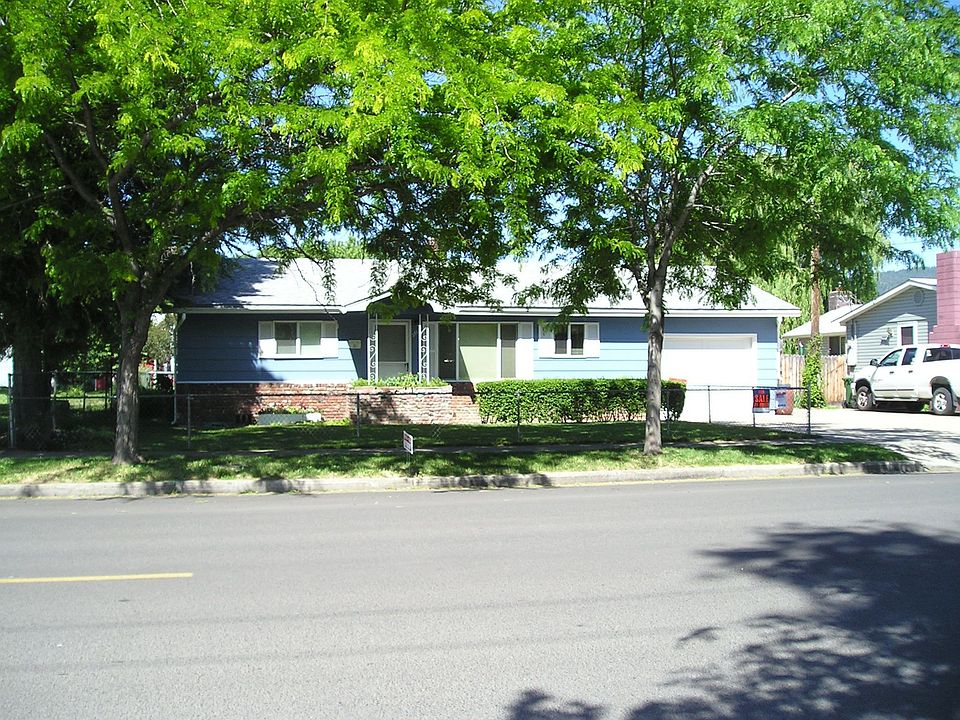 2804 N Spruce