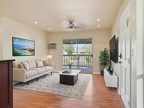 5th image of 140 Uwapo Rd APT 40-203