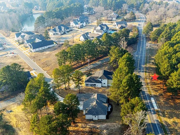 4690 College Ave, Conway, AR 72034