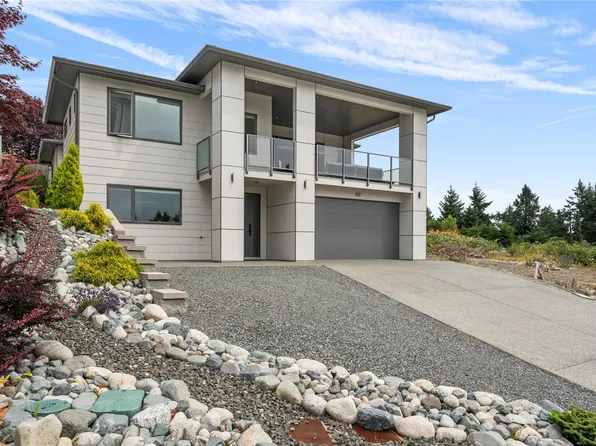 152 Golden Oaks Cres, Nanaimo, BC V9T 0K8