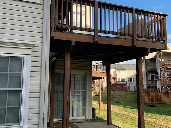 4th image of 1147 Carbondale Way