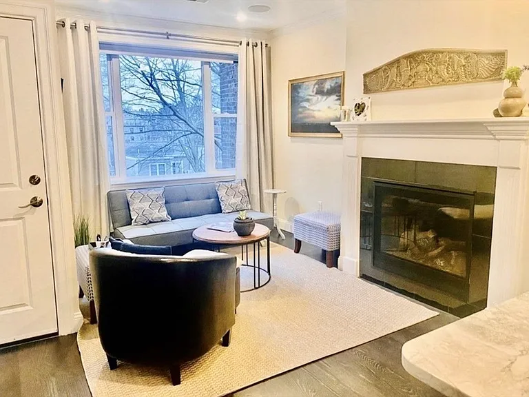 39 Eden St #3 — Photo 3