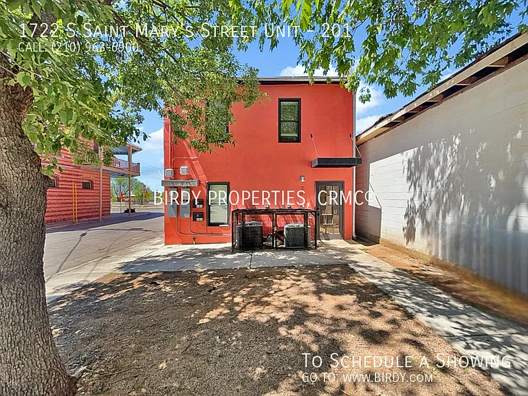 1722 S Saint Marys St #201 — Photo 5