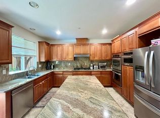 40 Portsmouth Dr, Novato, CA 94949