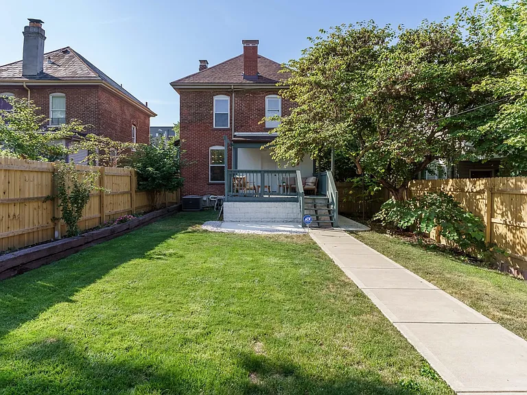 56 Euclid Ave — Photo 23