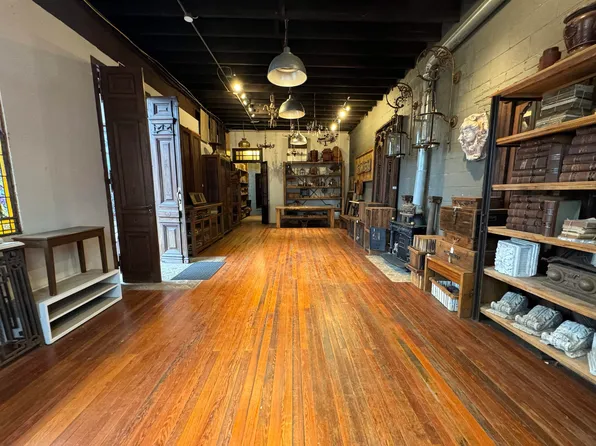 248 Beacon Avenue image 16 of 26