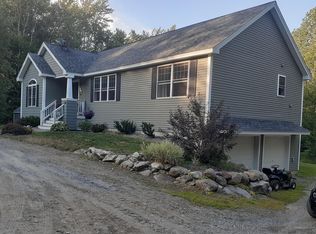 30 Country Ln, Belgrade, ME 04917
